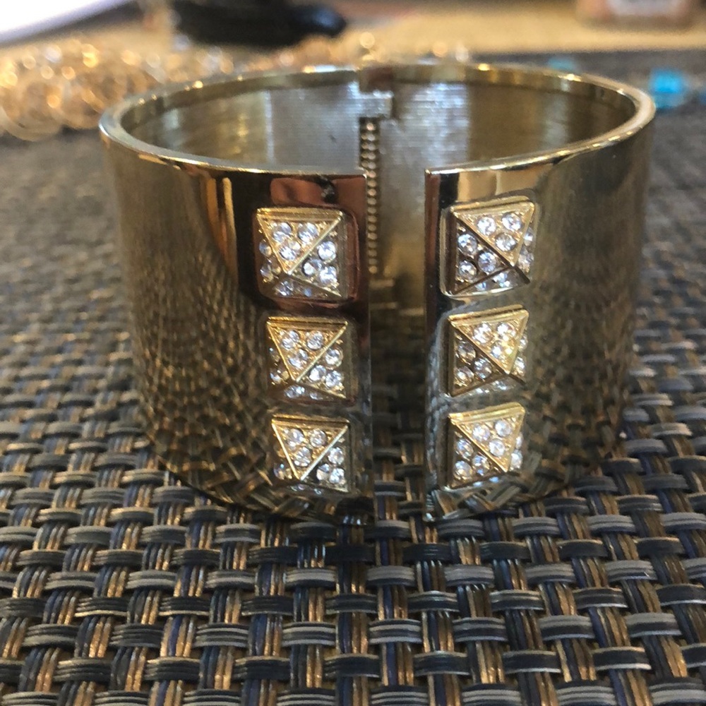 Victoria’s Secret  GOLD bracelet/bangle